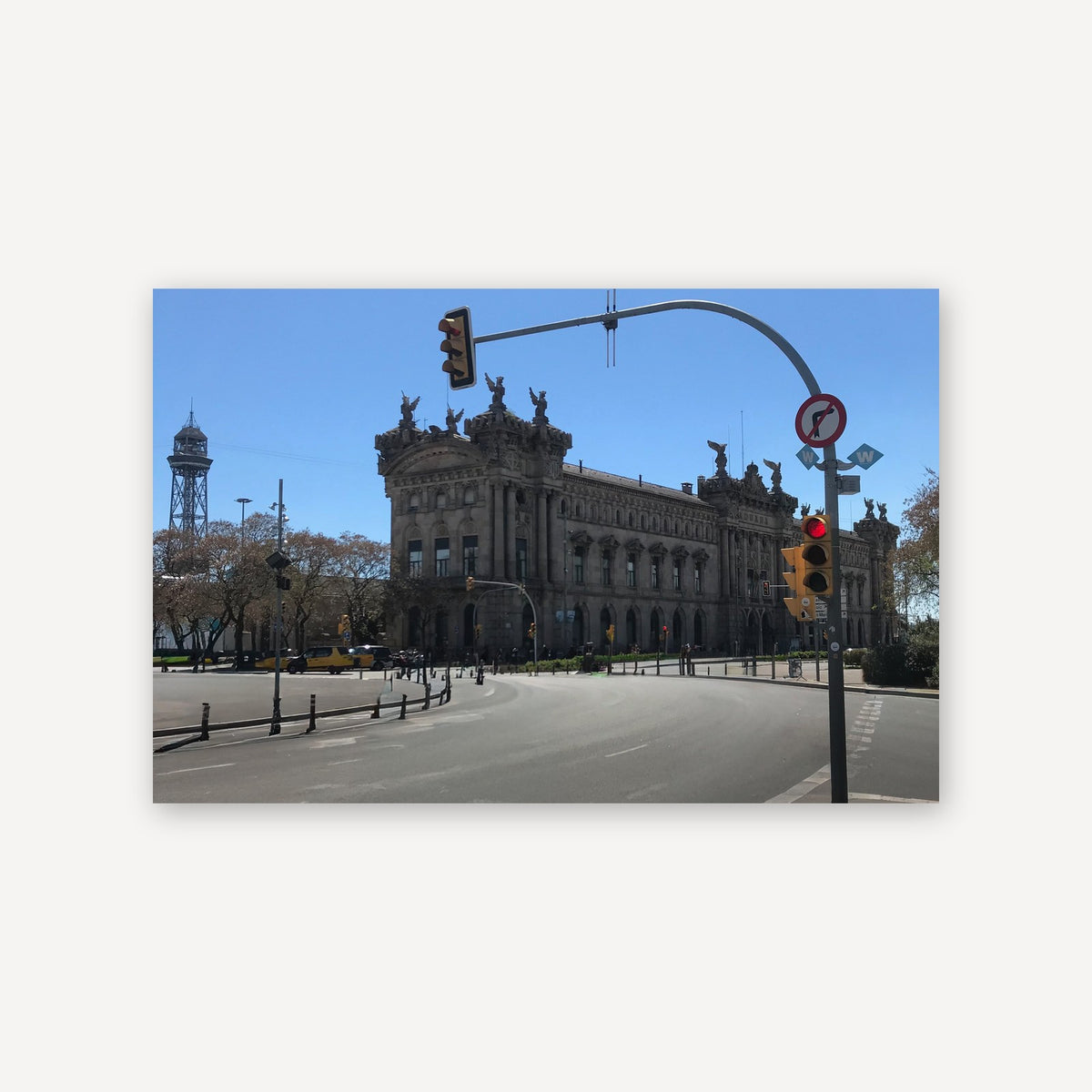 Barcelona Corner — canvas print